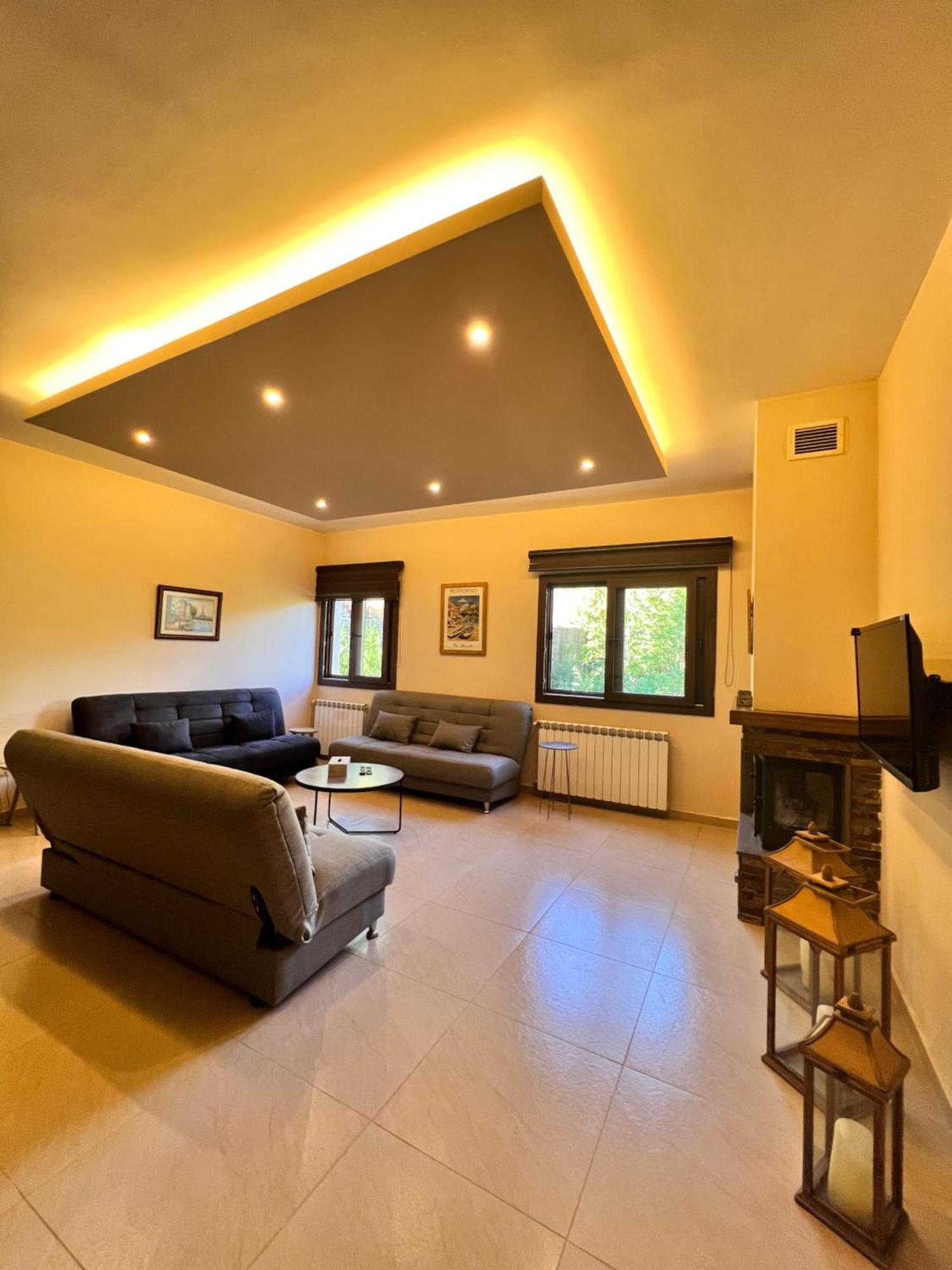 Austria Luxury Apartments, Faraya Hotel Buitenkant foto